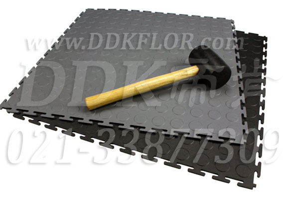 【工業用敲打式鎖扣裝地板】什么是敲打式工業用鎖扣裝地板？