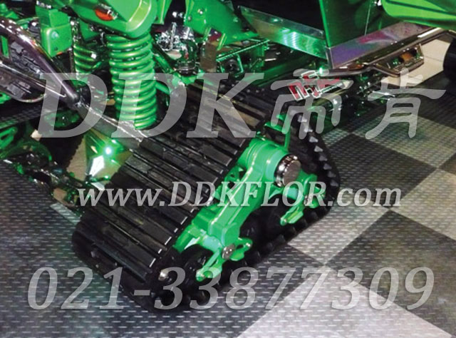 黑+灰_展銷會耐壓地面鋪設樣板圖片,帝肯(DDK)_3000_680(展會地板材料)效果圖 黑+灰_展銷會耐壓地面鋪設樣板圖片,帝肯(DDK)_3000_680(展會地板材料)效果圖,會展地板,可拼接展會塑膠地板,展會地板,展會地膠,展廳塑料格柵,展廳展車地墊,展臺地板,展銷會專用地板,摩托車展臺,汽車4s店卡扣展示板,汽車展廳地墊,汽車展廳地板,汽車展臺,汽車展示地墊,車型展示板,車展地板,車展地膠,