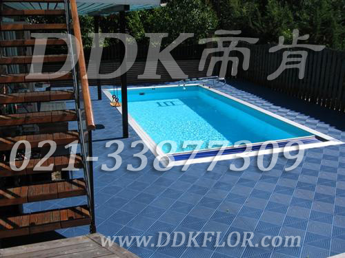 淺藍色平滑表面（2）_泳池周邊地面地墊樣板圖片,帝肯(DDK)_9013（Piz|廣場）效果圖，泳池地膠,泳池防滑地墊,泳池防滑地毯,游泳池防滑墊,游泳池防滑地膠,游泳池地墊