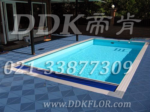 淺藍色平滑表面（3）_泳池周邊防滑墊樣板圖片,帝肯(DDK)_9013（Piz|廣場）效果圖，泳池地膠,泳池防滑地墊,泳池防滑地毯,游泳池防滑墊,游泳池防滑地膠,游泳池地墊