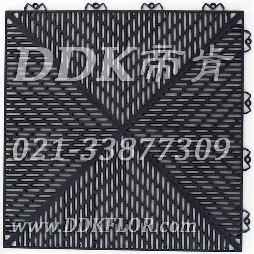 黑色菱形濾水板樣板圖片,帝肯(DDK)_9013（Piz|廣場）效果圖，泳池地膠,泳池防滑地墊,泳池防滑地毯,游泳池防滑墊,游泳池防滑地膠,游泳池地墊,浴室pvc格柵地板,浴室地墊,浴室地板,浴室地板磚,浴室地毯,浴室地磚,浴室墊,浴室防滑地墊,浴室防滑地磚,浴室防滑地膠,浴室防滑墊,浴室防滑疏水磚,浴池防滑地墊,浴池防滑墊,衛生間地墊,衛生間防滑地毯,衛浴防滑墊,衛生間地板隔水墊,衛生間地膠,衛生間塑料地板,衛生間防水地墊,衛生間防水墊,衛生間防滑地墊,衛生間防滑墊,廁所防滑墊,洗浴防滑墊,淋浴房防滑墊