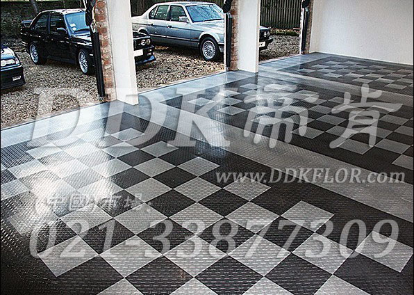 灰白+深灰_組合拼裝_新型別墅車庫地磚樣板圖片,帝肯(DDK)_3000_C618(別墅車庫地面材料)效果圖,車庫pvc地板,車庫地坪,車庫地墊,車庫地板,車庫地膠,車庫塑料地毯,車庫塑膠地板,車庫防滑墊,車用防滑墊,別墅私家車庫裝修 灰白+深灰_組合拼裝_新型別墅車庫地磚樣板圖片,帝肯(DDK)_3000_C618(別墅車庫地面材料)效果圖