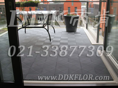 淡卡其色拼裝組合鋪地_露臺地磚樣板圖片,帝肯(DDK)_8100_T500（露天陽臺地面材料）效果圖,別墅陽臺地板,別墅陽臺裝修,室外陽臺地板,室外陽臺磚,室外露臺地磚,室外露臺裝修,舞臺地板,陽臺地板磚,陽臺地磚裝修,陽臺戶外地板,陽臺拼裝地板,陽臺裝修,露臺地板,露臺地磚,露臺地面裝修,露臺拼接地板,露臺花園裝修,露臺防滑地板,露臺防滑地磚,頂樓露臺裝修,室外生態地板,室外環保地板,室外防腐地板