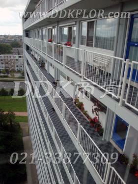 灰色_可拼式（6）_露天走廊地面用新型地板樣板圖片,帝肯(DDK)_8100_T500（露天陽臺(tái)地面材料）效果圖,走廊地板,走廊防滑墊,別墅陽臺(tái)地板,別墅陽臺(tái)裝修,室外陽臺(tái)地板,室外陽臺(tái)磚,室外露臺(tái)地磚,室外露臺(tái)裝修,舞臺(tái)地板,陽臺(tái)地板磚,陽臺(tái)地磚裝修,陽臺(tái)戶外地板,陽臺(tái)拼裝地板,陽臺(tái)裝修,露臺(tái)地板,露臺(tái)地磚,露臺(tái)地面裝修,露臺(tái)拼接地板,露臺(tái)花園裝修,露臺(tái)防滑地板,露臺(tái)防滑地磚,頂樓露臺(tái)裝修,室外生態(tài)地板,室外環(huán)保地板,室外防腐地板 