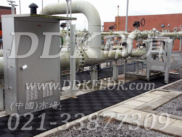 黑色(4)_組合安裝_平臺(tái)通道地面防滑材料樣板圖片,帝肯(DDK)_8100_9979(工廠地面材料)效果圖 黑色(4)_組合安裝_平臺(tái)通道地面防滑材料樣板圖片,帝肯(DDK)_8100_9979(工廠地面材料)效果圖,通道防滑墊,安全通道用地板,倉(cāng)庫(kù)防潮地膠,地面防滑墊,塑膠防滑墊,塑膠防滑地墊,多功能移動(dòng)地板,室外地墊,室外地板膠,室外拼接地墊,室外防滑墊,室外防滑透水墊,工業(yè)走道地墊,工業(yè)耐油地墊,拼接式地墊,拼接地板,抗壓地墊,抗壓地板,模塊地板,排水地板,排水地墊,柵格地墊,拼裝地膠,拼裝地板,拼裝地墊,拼接式防滑墊,排水防滑墊,漏水地墊,漏水地膠,漏水防滑墊,甲板防滑墊,疏水板,疏水地墊,疏水防滑墊,疏水墊,網(wǎng)格地板,網(wǎng)格地墊,網(wǎng)格塑料地板墊,網(wǎng)格防滑墊,網(wǎng)格塑料墊,網(wǎng)狀防滑墊,耐壓地板,走廊地毯,走道地墊,耐磨地墊,耐油防滑墊,耐油防滑地墊,耐油耐水地墊,防潮地板磚,防潮地板,防潮地墊,防滑隔水墊,防潮板,防滑拼墊,防滑塑料地墊,透水防滑塑膠地墊,透水地板膠墊,透水地墊,隔水地板,隔水材料,耐重壓地板,耐重壓地墊,耐酸堿防腐蝕膠墊,耐磨地板,耐酸堿膠墊,耐酸堿地墊,耐酸堿pvc地板膠,耐磨防滑地板,耐磨地膠