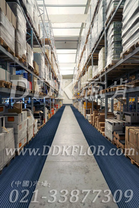 卷材黑色(16)_工廠車間用防滑耐磨地毯樣板圖片,帝肯(DDK)_S450_9979(工業車間地面防滑材料)效果圖 卷材黑色(16)_工廠車間用防滑耐磨地毯樣板圖片,帝肯(DDK)_S450_9979(工業車間地面防滑材料)效果圖,廠房地毯,廠房地膠,過道地毯,過道地墊,過道防滑墊,工廠車間地板革,維修車間地板,車間地墊,車間地毯,車間地膠墊,車間地面膠皮,車間塑料防滑墊,車間用地板膠,車間防滑地墊,車間防滑墊,車間防砸地板,工廠車間地膠,工業地毯,工業地膠,工業塑料地毯,工業地墊,工業地板膠,工業地板革,工業耐油地墊,工業走道地墊,工業防滑地毯,工業防滑墊,工廠地墊,工廠地毯,工廠地膠,工廠走道地墊,工業抗疲勞防滑墊,走道地墊,走道地毯,走道墊,塑料防滑地毯,橡膠地毯,耐壓耐磨地毯,走廊地毯,防滑地毯,防污地毯,防滑毯,防水地毯,防噪聲地毯,通道地毯,經濟型抗疲勞地墊,抗疲勞腳墊,抗疲勞地毯,防疲勞地膠,防疲勞地毯,耐磨地膠,工廠用橡膠地墊,工廠防滑地墊,工廠防滑墊,pvc防滑地毯,pvc防滑地膠,PVC地毯,pvc地膠,pvc塑料地毯,pvc塑膠地毯,流水線地墊