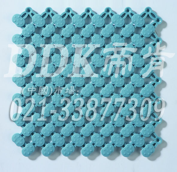 水藍色_橢圓表面_互扣式網孔防滑地膠(9)樣板圖片,帝肯(DDK)_8200(ODL|達喜)效果圖 水藍色_橢圓表面_互扣式網孔防滑地膠(9)樣板圖片,帝肯(DDK)_8200(ODL|達喜)效果圖,工業(yè)用格柵地墊,浴室pvc格柵地板,柵格地墊,排水地墊,pvc防水地墊,塑膠透水地板,衛(wèi)生間地板隔水墊,衛(wèi)生間地墊,衛(wèi)浴防滑墊,衛(wèi)生間防水地墊,衛(wèi)生間防滑地墊,衛(wèi)生間防滑墊,衛(wèi)生間地膠,漏水地墊,漏水地膠,排水防滑墊,排水地板,疏水墊,疏水板,疏水磚,疏水防滑地墊,疏水防滑墊,耐油耐水地墊,漏水防滑墊,疏水地墊,疏水地毯,疏水地席,浴室防滑疏水磚,透水地墊,透水地板膠墊,透水防滑塑膠地墊,防水地墊,防水地毯,防水地膠墊,防水墊,防水防滑墊,防滑隔水墊,隔水地墊,隔水地板,隔水材料,泄水型地板磚,PVC拼接地墊,塑料拼接地板,拼接式防滑墊,拼接式地墊,拼裝地墊,拼裝地膠,防滑拼墊,泳池地膠,泳池防滑地墊,泳池防滑地毯,洗手間地墊,洗手間防滑地毯,洗手間防滑墊,洗浴防滑墊,洗澡間防滑墊,游泳池地墊,游泳池防滑地膠,游泳池防滑墊,游泳館防滑墊,浴池防滑地墊,浴池防滑墊,浴室防滑地墊,浴室防滑地磚,浴室防滑地膠,浴室防滑墊,浴室地墊,浴室地板,浴室地板磚,浴室地毯,浴室地磚,浴室墊,淋浴房防滑墊