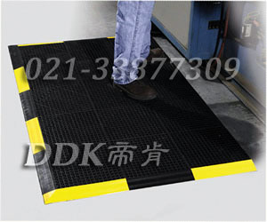 黑顏色_網狀耐油車間防滑墊30*30cm樣板圖片,帝肯(DDK)_8300_9979(防水防油型車間地面防滑材料)效果圖 黑顏色_網狀耐油車間防滑墊30*30cm樣板圖片,帝肯(DDK)_8300_9979(防水防油型車間地面防滑材料)效果圖,工業地墊,工業防滑墊,工業防滑地墊,工廠地膠,工廠地墊,耐油工業橡膠墊,工廠車間地膠,車間地毯,車間地墊,車間防滑墊,車間防滑地墊,工廠防滑墊,工廠用橡膠地墊,耐油地墊,耐油橡膠地墊,耐油耐水地墊,耐油膠墊,耐油防滑地墊,耐油防滑墊,工業耐油地墊,防油地墊,防油防滑墊