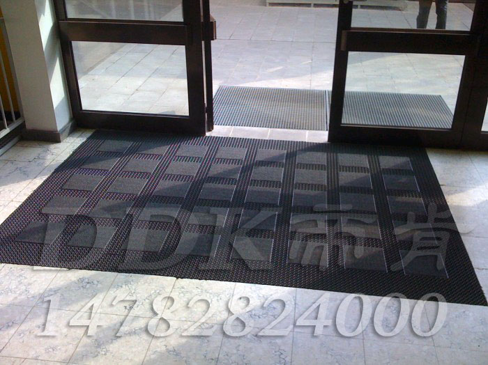 【剛進門鋪什么防塵腳墊好】拼塊式防塵門口腳墊樣板圖片,帝肯(DDK)_3MD9300(曼達)效果圖 【剛進門鋪什么防塵腳墊好】拼塊式防塵門口腳墊樣板圖片,帝肯(DDK)_3MD9300(曼達)效果圖,入口防塵地墊,三合一防塵墊,三合一防塵地墊,門口防塵地墊,防塵墊,防塵地膠墊,防塵地毯,防塵門墊,防塵防污地墊,防塵防滑地墊,門口防塵地毯,門口防塵墊,防塵地墊