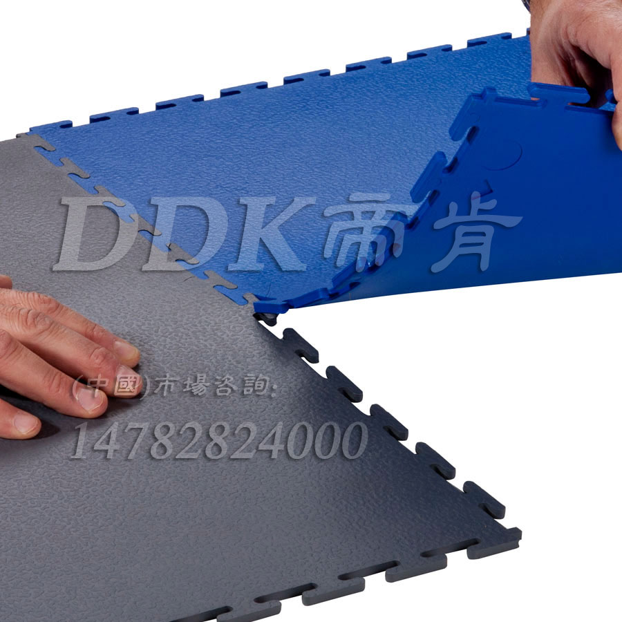 【子母扣地板】樹皮紋防滑表面_工廠車間用子母扣地板樣板圖片,帝肯(DDK)_2000(PG|派奇)效果圖 【子母扣地板】樹皮紋防滑表面_工廠車間用子母扣地板樣板圖片,帝肯(DDK)_2000(PG|派奇)效果圖,塑料拼接地板,塑料拼裝地板,拼接地板,拼裝地板,拼裝地膠,pvc塑膠鎖扣地板,鎖扣pvc地板,鎖扣塑膠地板,樹皮紋,石頭紋,蛇皮紋