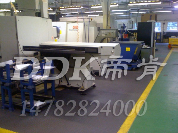 518��ɫ�ܻ����I��ƺ,